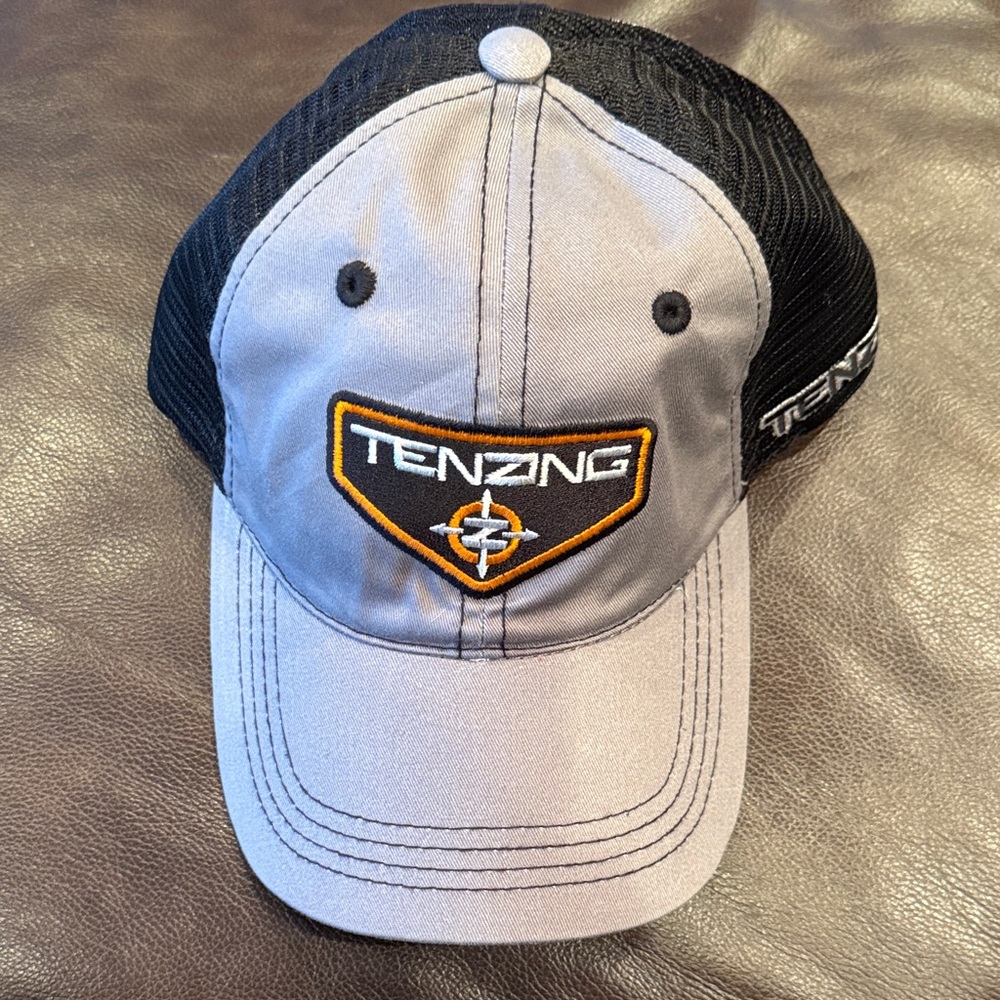 Tenzing Gray and Black Cap